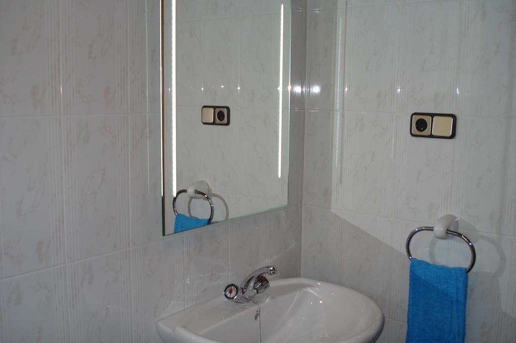 Apartaments Pont Romanic Espot Exterior foto